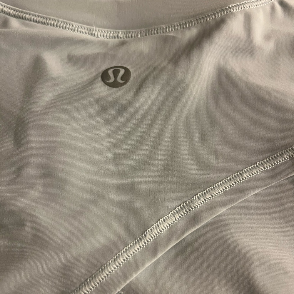 Lululemon Dragon fit long sleeve top - Picture 4 of 8